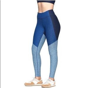 Outdoor Voices Textured Compression Tri Tone 7/8 Leggings Navy/Deep Sea/Mist XS